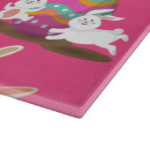 Fröhliche Ostern, sonnige Wünsche und farbenfrohe  Schneidebrett (Ecke)