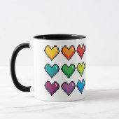 Fröhliche Pixel-Herzen in Rainbow-Muster-Tasse Tasse (Links)