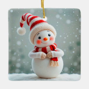 Fröhliche Schneemann-Figur mit Feiertagshut Keramikornament