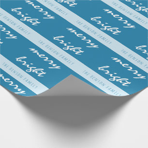 Fröhliche Schrift Blaue Weihnachts-Familienname Geschenkpapier