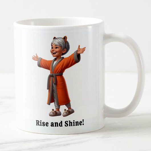 Fröhliche Senior Citizen in einer gemütlichen Robe Kaffeetasse