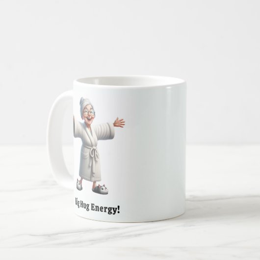 Fröhliche Senior Citizen in einer gemütlichen Robe Kaffeetasse (Vorderseite Links)