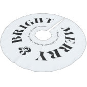 Fröhliche und helle moderne Weihnachtstypografie Polyester Weihnachtsbaumdecke (Schrägansicht)