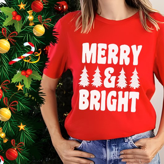 Fröhliche und helle Pine Trees Red Women's Christm T-Shirt