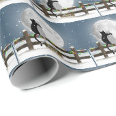 Fröhliche Weihnachtskatzen auf einem Winterzaun Geschenkpapier (Rolleneckpunkt)