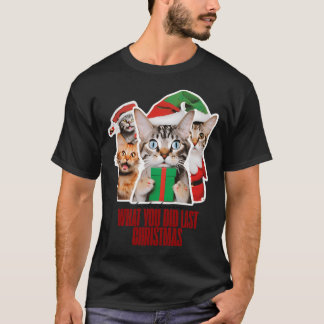 Fröhliche Weihnachtskatzen mit Geschenken - Feierl T-Shirt