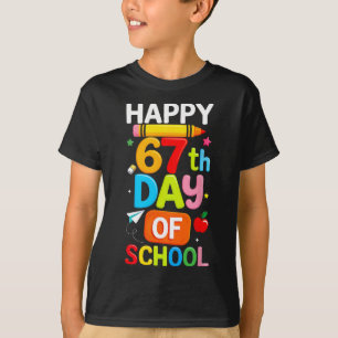 Fröhlicher 67. Schultag Lehrer Kinder Sechs Sieben T-Shirt