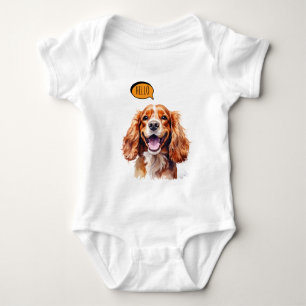 Fröhlicher Cavalier King Charles Spaniel in Aquare Baby Strampler
