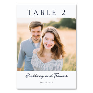 Fröhlicher Erdig-Ton Casual-Foto Tischnummer