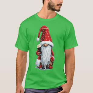 Fröhlicher Gnom mit einem Glas Irisches Dry Stout T-Shirt
