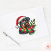 Fröhlicher Rottweiler mit Weihnachtshut und Scarf Quadratischer Aufkleber (Umschlag)