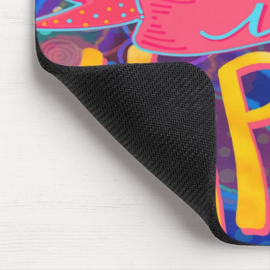 Fröhlicher Spaß macht es möglich Zitat zu machen Mousepad (Ecke)