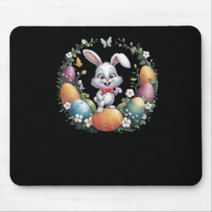 Fröhlicher weißer Osterhase mit bunten Eiern – F Mousepad