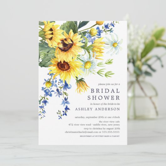 Fröhliches GelbblütenblütenBrautparty Einladung (Stehend Vorderseite)