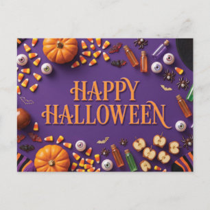 Fröhliches Halloween-Flat-Lay auf Lila  Postkarte