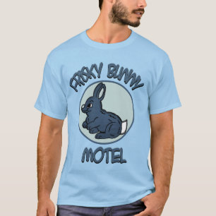 Fröhliches Hasenhotel T-Shirt