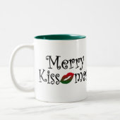 Fröhliches Kissmas Zweifarbige Tasse (Links)
