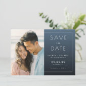 Fröhliches Navy Minimalist Foto Save The Date (Stehend Vorderseite)