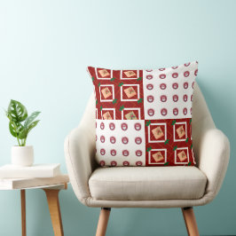 fröhliches Weihnachtsmuster und Logo Kissen