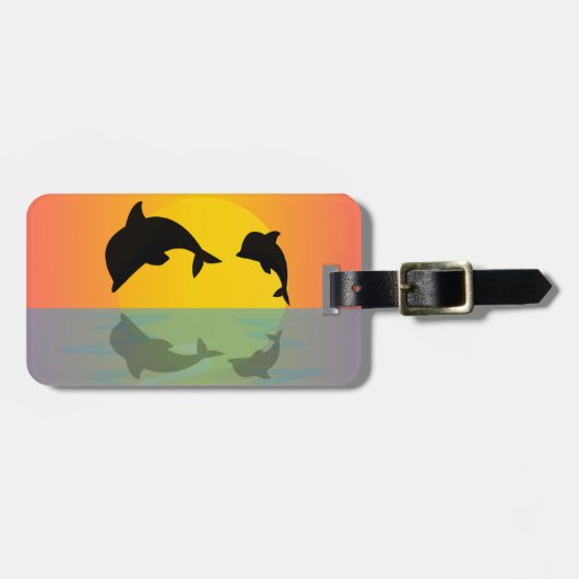 Frollocking-Delphine bei Sonnenuntergang Gepäckanhänger (Vorderseite horizontal)
