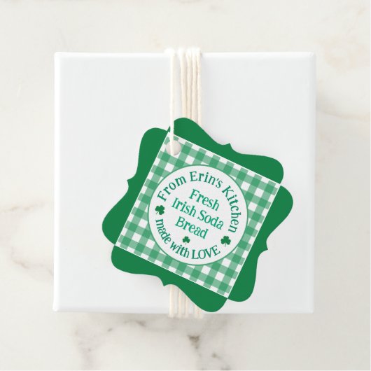 From NAME Kitchen Made with Love Irish Green Check Geschenkanhänger (Beispiel)