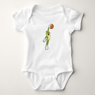 Frosch als Basketballspieler mit Basketball.PNG Baby Strampler