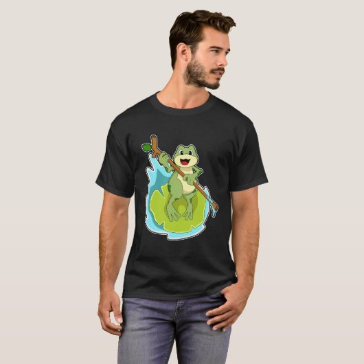 Frosch als Hiker mit Stick T-Shirt (Vorne ganz)
