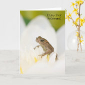 Frosch auf einer Blume Genießen Sie Ihre Rentenkar Karte (Gelbe Blume)