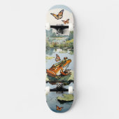 Frosch auf einer Lilienwand mit Schmetterlingen Skateboard (Vorderseite)