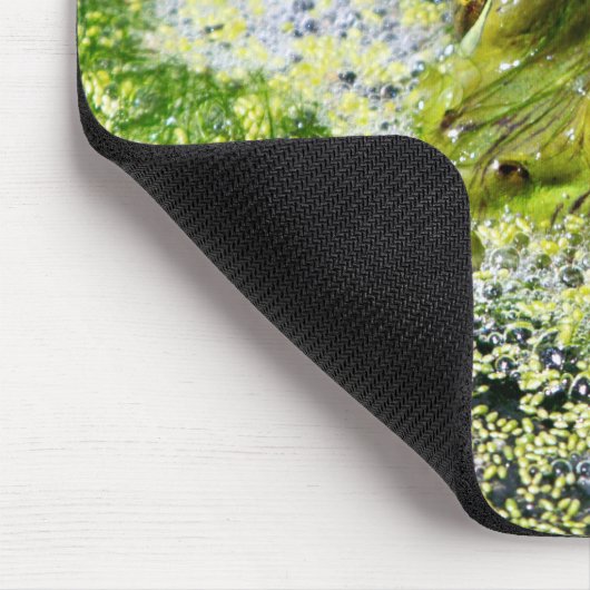 Frosch Augen in einem Teich Mousepad