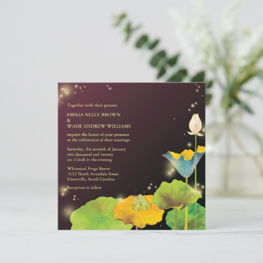 Frosch Couple & Firefly Whimsical Wedding Einladung (Stehend Vorderseite)