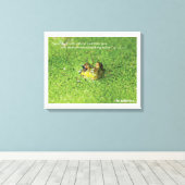 Frosch in der grünen Alge Leinwanddruck (Insitu (Holzboden))