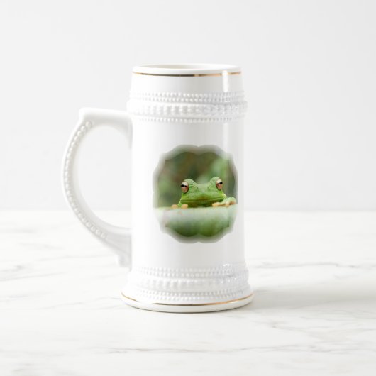 Frosch mustert Bier Stein Bierglas (Links)
