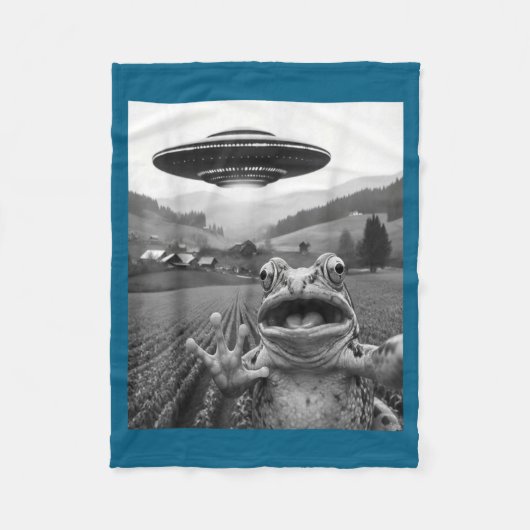 Frosch-Selfie mit Alien-Ufo lustiger schockierter Fleecedecke (Vorderseite)