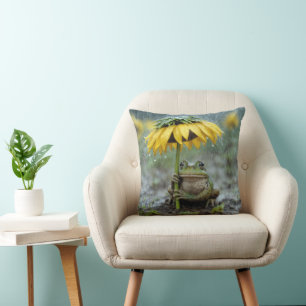 Frosch unter einem Sonnenblumenschirm im Regen Kissen