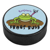 Frösche herrschen lustig-grüner Frosch-Cartoon Eishockey Puck (3/4)