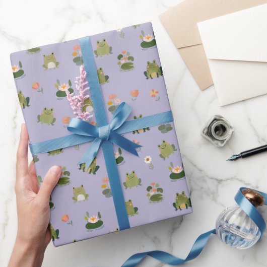 Frösche & Seerosenblätter auf hellgrau-lila Geschenkpapier (Schenken)