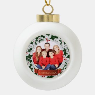 Frost und Stechpalmewreath-Foto-Rahmen Keramik Kugel-Ornament