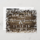 Frostbeißholz Rustikaler Winter Save the Date Ankündigungspostkarte (Vorne/Hinten)