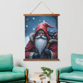 Frostbite Santa und sein Schabernack-Elf. Wandteppich Mit Holzrahmen