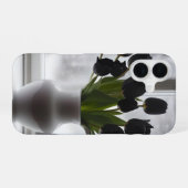 "Frosted Elegance: Black Tulips in a White Vase iPhone 16 Hülle (Rückseite (Horizontal))