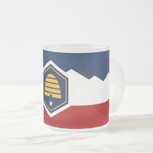 Frosted small glass mug with flag of Utah, USA Mattglastasse (VorderseiteRechts)