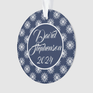 Frostige Schneeflocken am Mitternachtshimmel Ornament