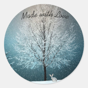 Frostiger Baum am Abend  Runder Aufkleber
