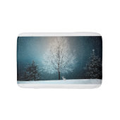 Frostiger Baum im Abend Badematte (Vorderseite)