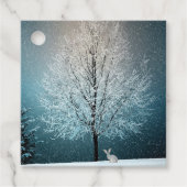 Frostiger Baum im Abend Geschenkanhänger (Vorderseite)