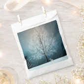 Frostiger Baum im Abend Geschenktütchen (Ausgeschnitten)