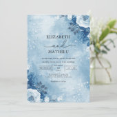 Frosty Blue Bloom Winter Wedding Einladung (Stehend Vorderseite)