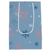 Frosty Blue Snowman Fake Pattern Mittlere Geschenktüte (Rückseite)