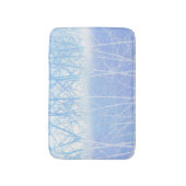 Frosty MIsty Trees Baby Blue Badematte (Vorderseite Vertikal)
